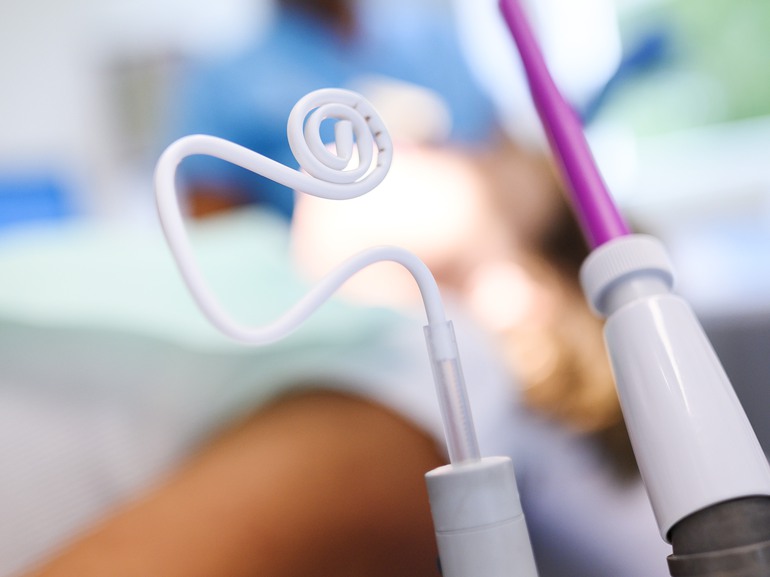 Bild på utrustning på tandvårdsklinik