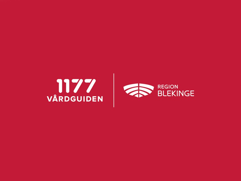 Röd backgrund med 1177 Vårdguidens och Region Blekinges logotyper